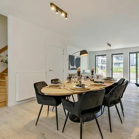 Vakantiehuis Huswell - Spacious Family Retreat With Terrace