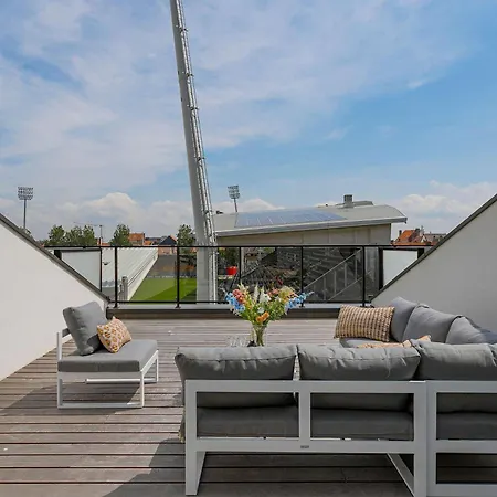 Huswell - Spacious Family Retreat With Terrace Vakantiehuis