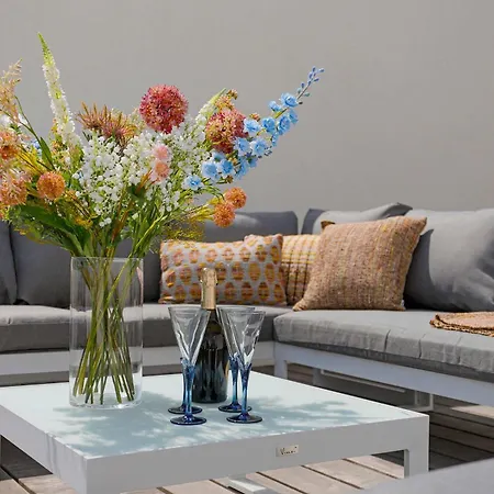 Huswell - Spacious Family Retreat With Terrace Oostende