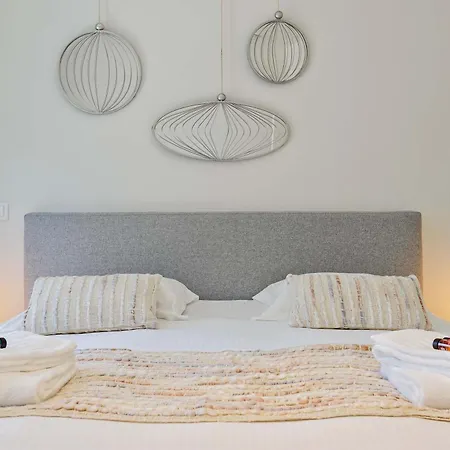 Vakantiehuis Huswell - Spacious Family Retreat With Terrace
